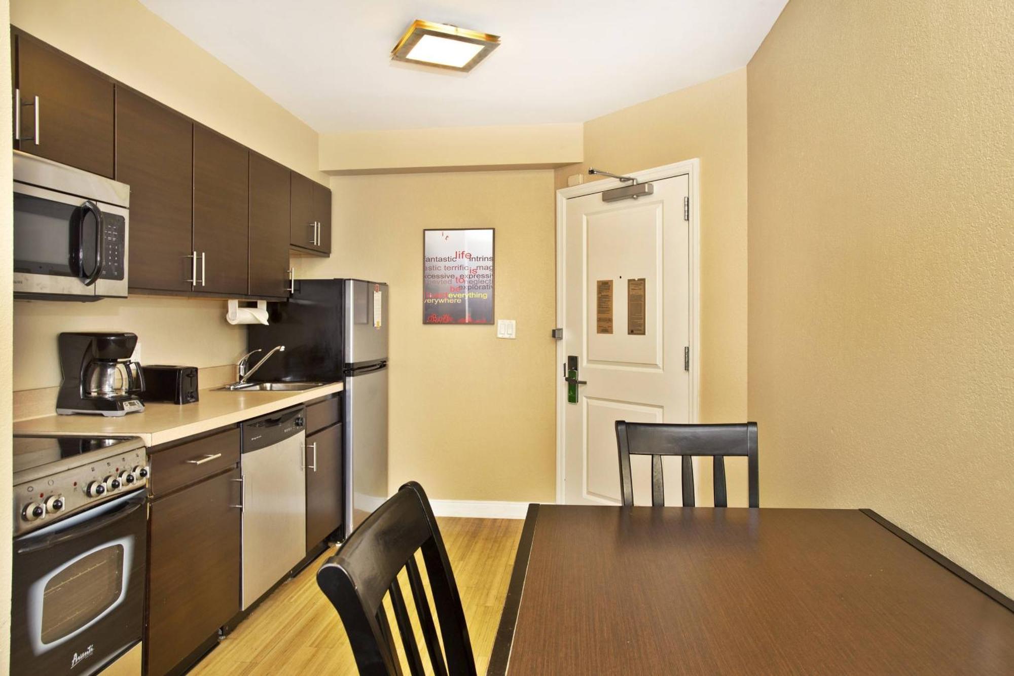 Towneplace Suites Republic Airport Long Island Farmingdale Exterior foto